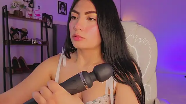 Miller Vanessa  online show from October 3, 9:01 pm