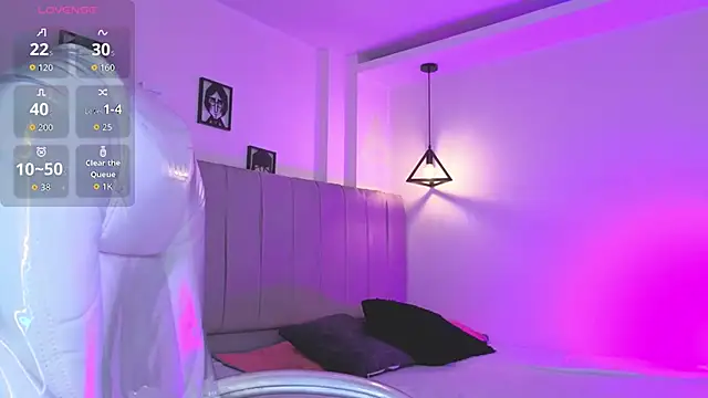 Miller Vanessa  online show from October 8, 8:39 pm