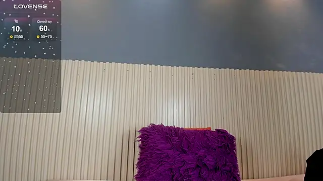 Aida-nicolle online show from February 19, 10:34 am