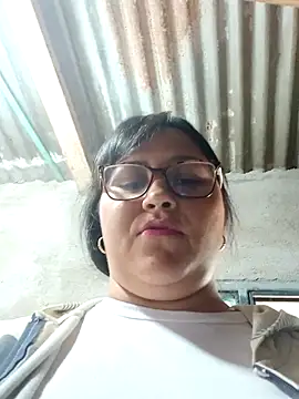 promiscuous-indecent-momm online show from February 22, 8:09 pm