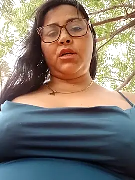 promiscuous-indecent-momm online show from March 7, 10:21 pm