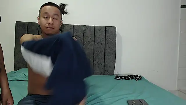 manuel rey online show from February 12, 12:58 am