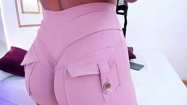 KylieGomeez online show from March 12, 11:22 pm