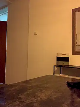 Snapshot of Bleueyez007 chatting on November 27, 12:24 am Bleueyez007 online show from November 27, 12:24 am