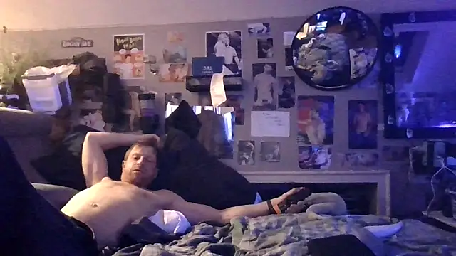 Sk00byJaXxX212 online show from October 20, 11:27 pm