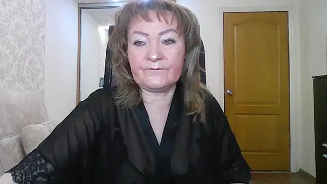 Victoria secrets  online show from February 13, 4:00 am