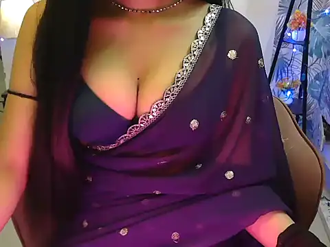 Snapshot of jenifermedow chatting on November 14, 3:49 am jenifermedow online show from November 14, 3:49 am