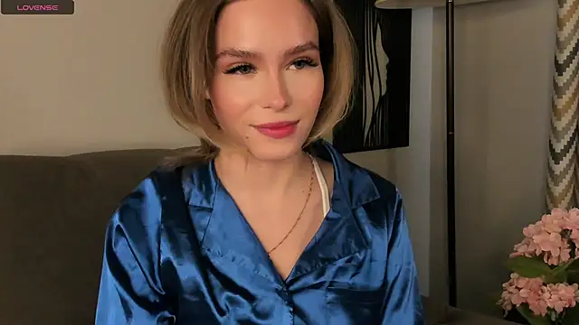 TaiteBayles online show from March 23, 1:20 am