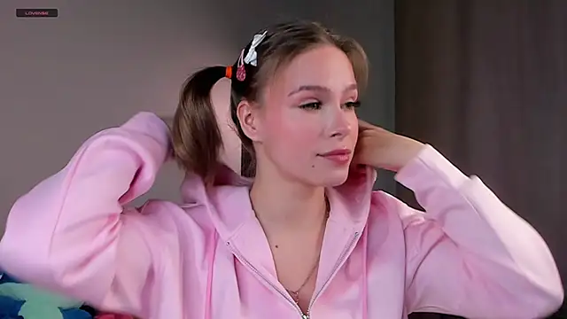 TaiteBayles online show from October 10, 1:15 am