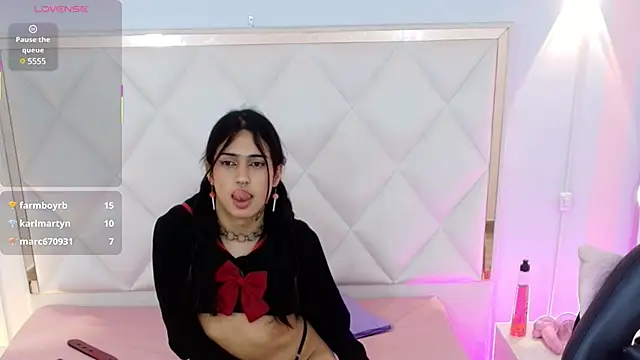 NATTROSE TAY online show from March 4, 2:42 pm