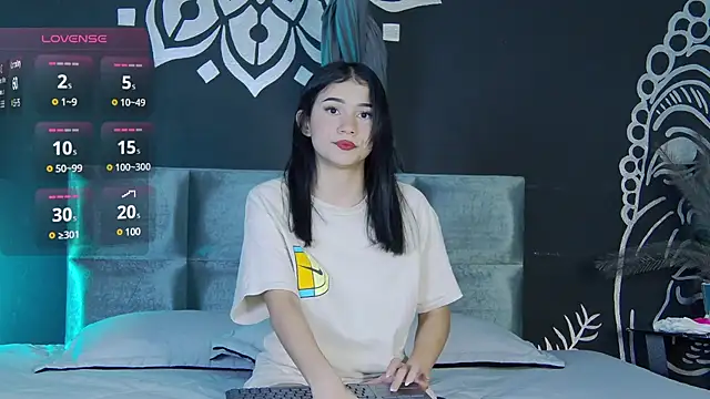 Arii moon online show from March 12, 8:41 pm