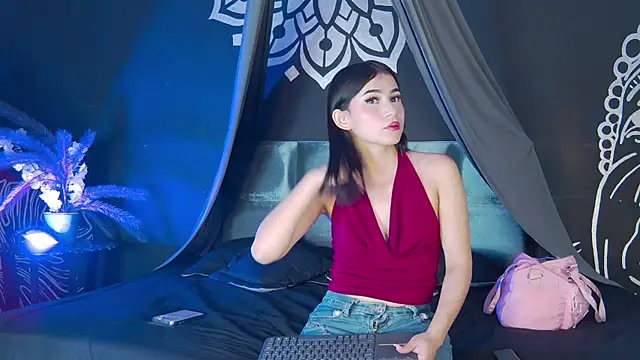 Arii moon online show from September 20, 7:26 pm