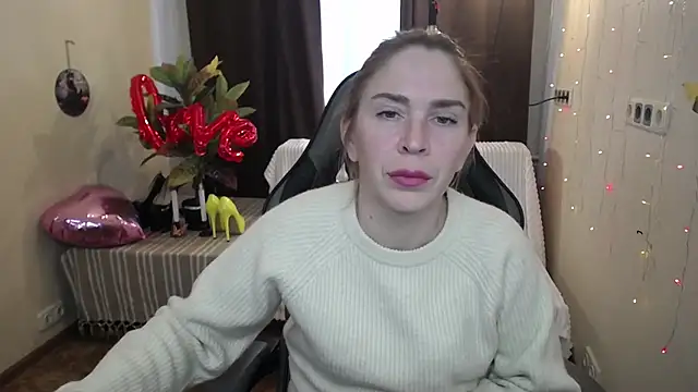 TessaDaybreak online show from February 18, 10:27 am