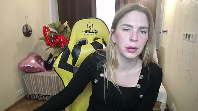 TessaDaybreak online show from February 22, 1:35 pm