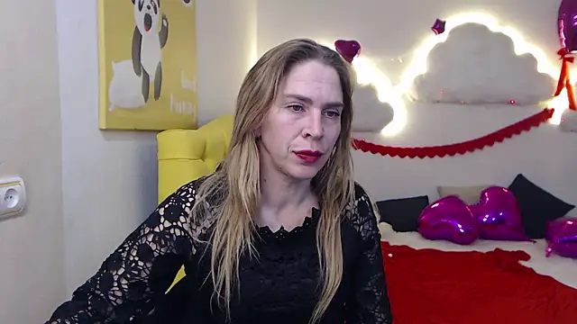 TessaDaybreak online show from March 4, 10:46 am