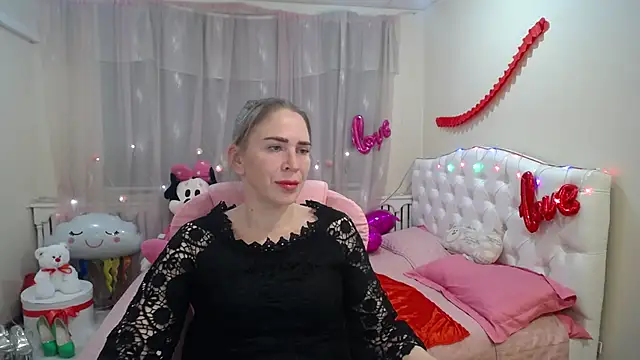 TessaDaybreak online show from March 12, 4:13 pm