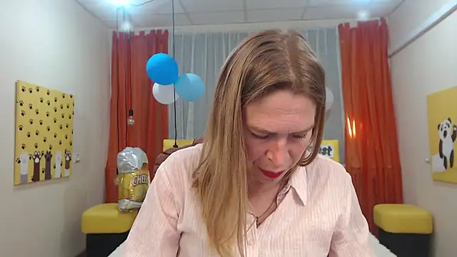 TessaDaybreak online show from September 24, 6:17 am