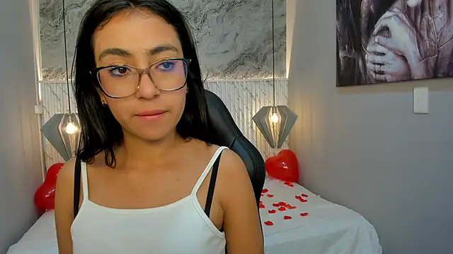 lucelly 15 online show from February 15, 2:55 pm