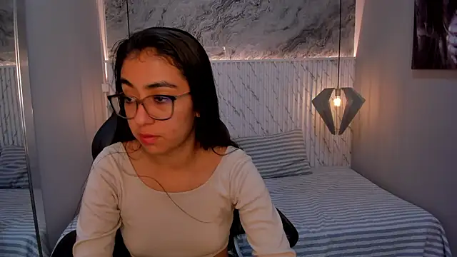 lucelly 15 online show from March 11, 11:44 am