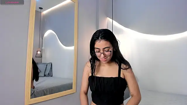 lucelly 15 online show from September 19, 11:55 am