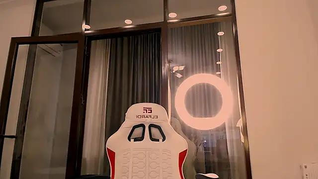 Snapshot of Demonic_Angel_ chatting on October 13, 3:17 am Demonic Angel online show from October 13, 3:17 am