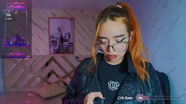 Snapshot of Anni_acker_b chatting on February 27, 1:59 am Anni acker b online show from February 27, 1:59 am