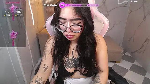 Snapshot of Anni_acker_b chatting on September 24, 12:52 pm Anni acker b online show from September 24, 12:52 pm