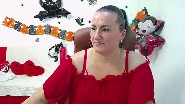 DianaMGG online show from October 24, 6:48 pm