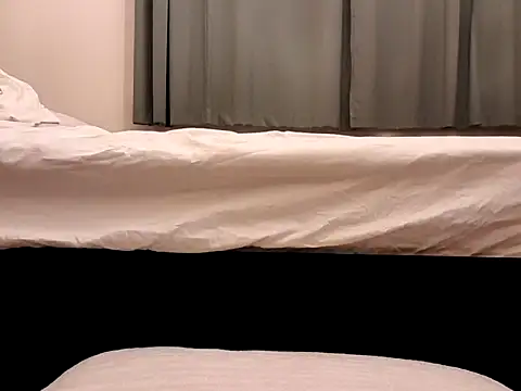 Snapshot of MystiqueRider chatting on February 14, 12:25 pm MystiqueRider online show from February 14, 12:25 pm