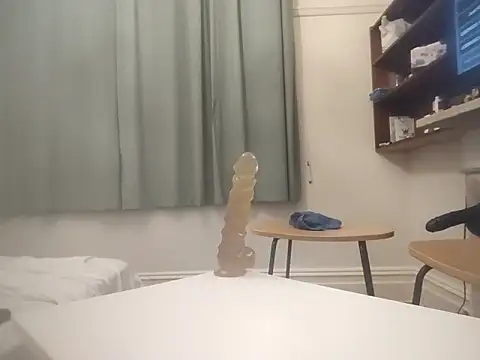 Snapshot of MystiqueRider chatting on February 16, 10:43 am MystiqueRider online show from February 16, 10:43 am