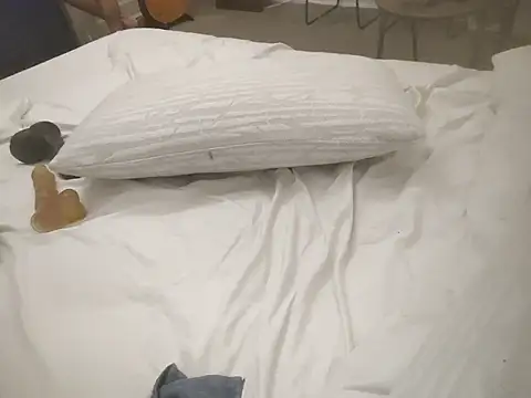 Snapshot of MystiqueRider chatting on February 22, 4:40 pm MystiqueRider online show from February 22, 4:40 pm