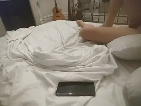 Snapshot of MystiqueRider chatting on February 25, 8:14 am MystiqueRider online show from February 25, 8:14 am