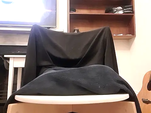 Snapshot of MystiqueRider chatting on October 8, 10:24 am MystiqueRider online show from October 8, 10:24 am