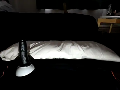 Snapshot of MystiqueRider chatting on October 25, 5:26 am MystiqueRider online show from October 25, 5:26 am