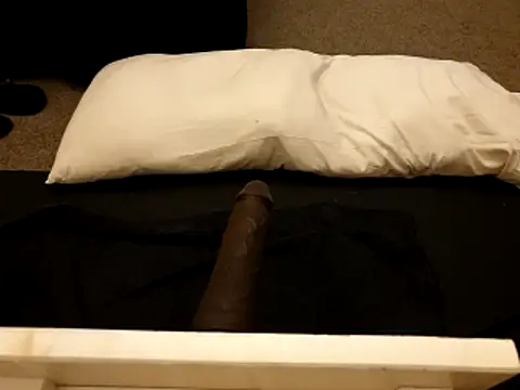 Snapshot of MystiqueRider chatting on November 3, 9:43 am MystiqueRider online show from November 3, 9:43 am