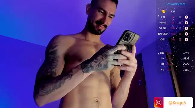 Snapshot of K_cique chatting on February 16, 6:21 pm K cique online show from February 16, 6:21 pm