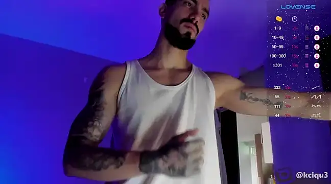 Snapshot of K_cique chatting on March 9, 8:52 pm K cique online show from March 9, 8:52 pm