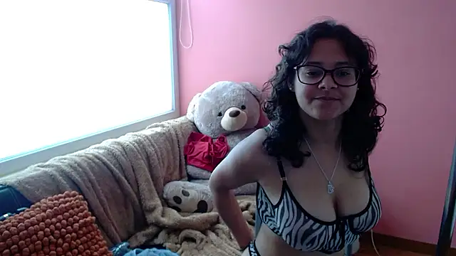 morahaze online show from December 2, 6:54 pm