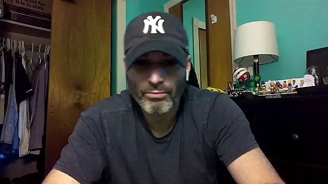 Snapshot of Novabear6996 chatting on March 7, 12:48 am Novabear6996 online show from March 7, 12:48 am