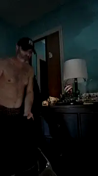 Snapshot of Novabear6996 chatting on March 7, 10:24 am Novabear6996 online show from March 7, 10:24 am