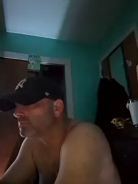 Snapshot of Novabear6996 chatting on March 10, 9:10 am Novabear6996 online show from March 10, 9:10 am