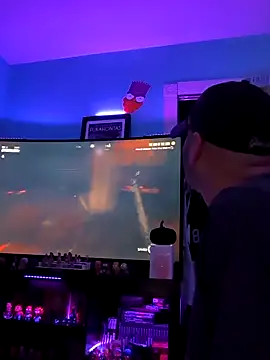 Snapshot of Novabear6996 chatting on October 18, 12:13 am Novabear6996 online show from October 18, 12:13 am