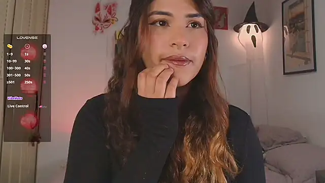 Snapshot of mmycaliope chatting on October 24, 10:28 pm mmycaliope online show from October 24, 10:28 pm