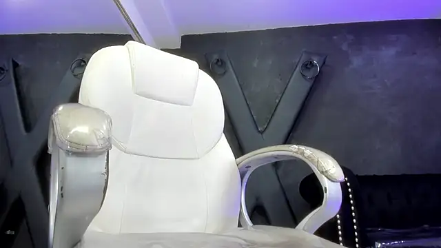 JacobRoberts1 online show from March 6, 7:57 am