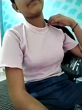 Snapshot of Aaradhna-hoy chatting on March 9, 12:09 pm Aaradhna-hoy online show from March 9, 12:09 pm