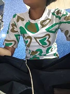 Snapshot of Aaradhna-hoy chatting on November 8, 9:31 am Aaradhna-hoy online show from November 8, 9:31 am