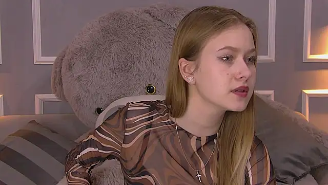 EveMundie online show from February 27, 12:23 pm