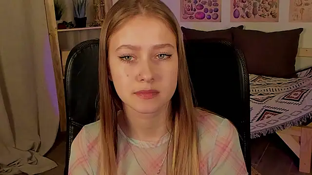 EveMundie online show from March 20, 5:04 pm