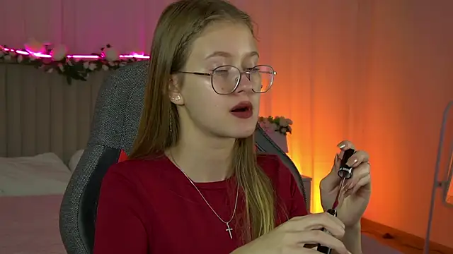 EveMundie online show from September 30, 12:10 pm