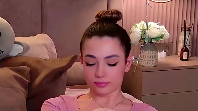 Snapshot of Alice_Deleon chatting on February 17, 2:53 am Alice Deleon online show from February 17, 2:53 am